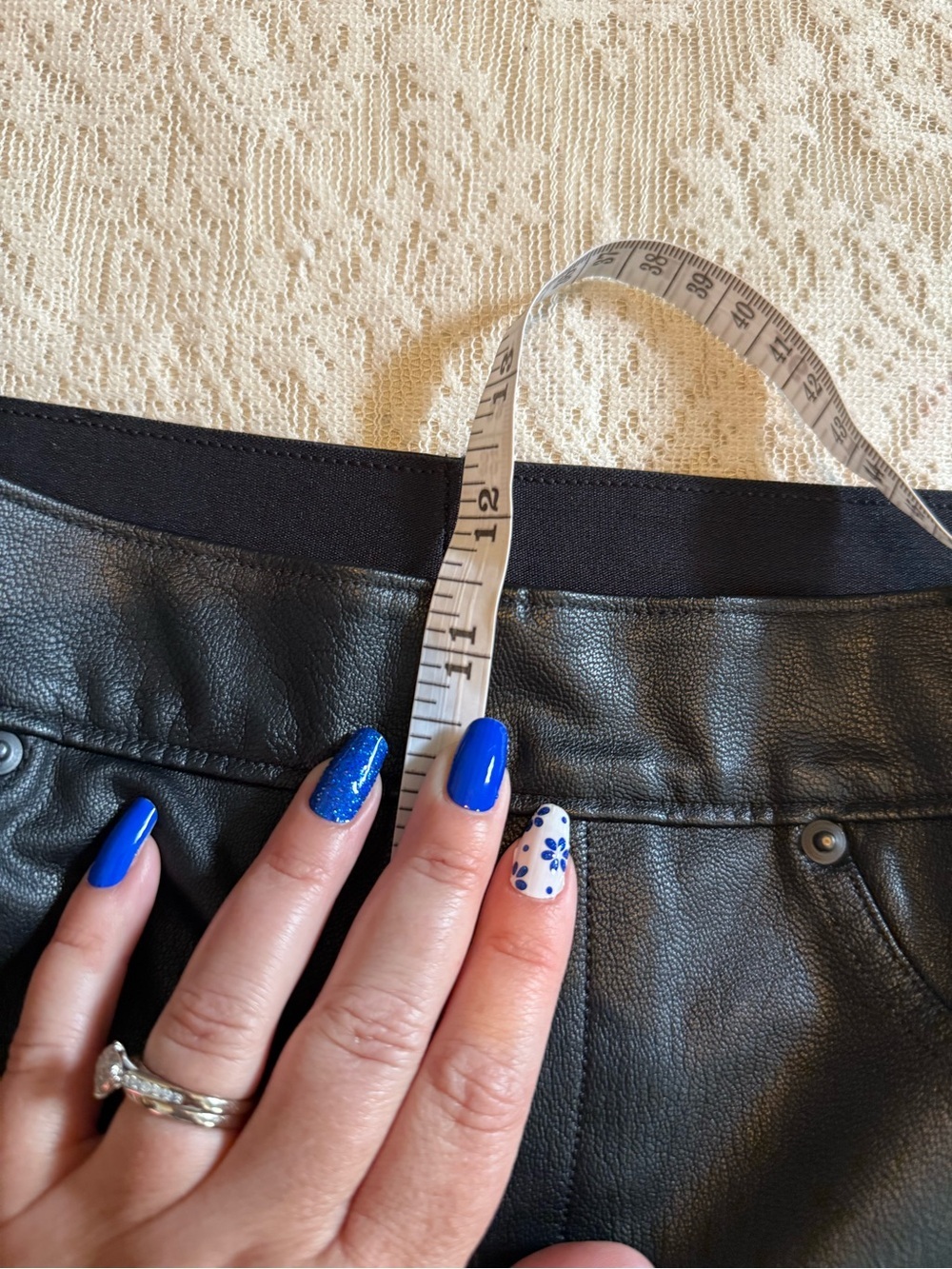 Spanx “Like Leather” slim fit  pants - Picture 5 of 9